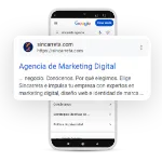 Celular mostrando en pantalla el servicio SEO de sincarreta agencia de marketing digital